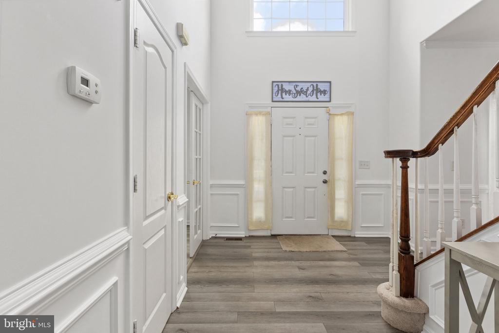 1004 BLACK OAK COURT