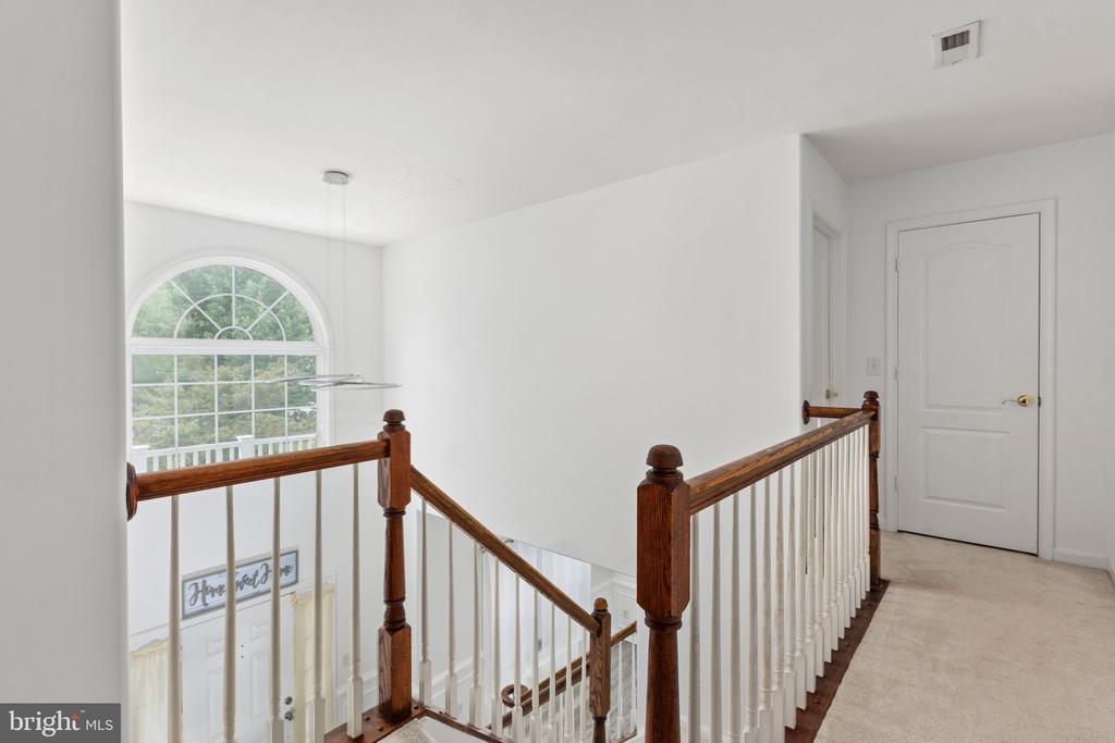 1004 BLACK OAK COURT