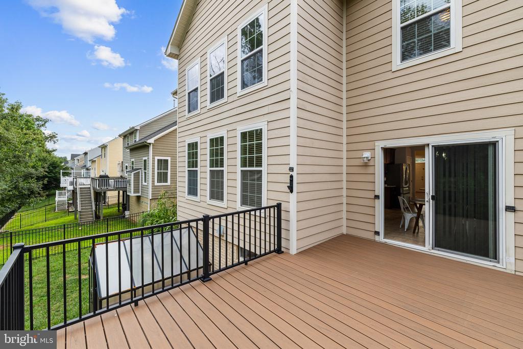1100 WRIGHT COURT