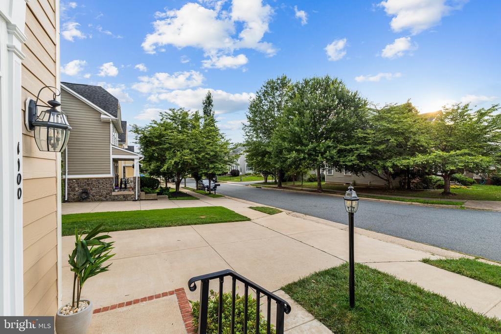 1100 WRIGHT COURT