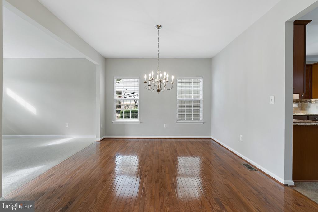 1100 WRIGHT COURT