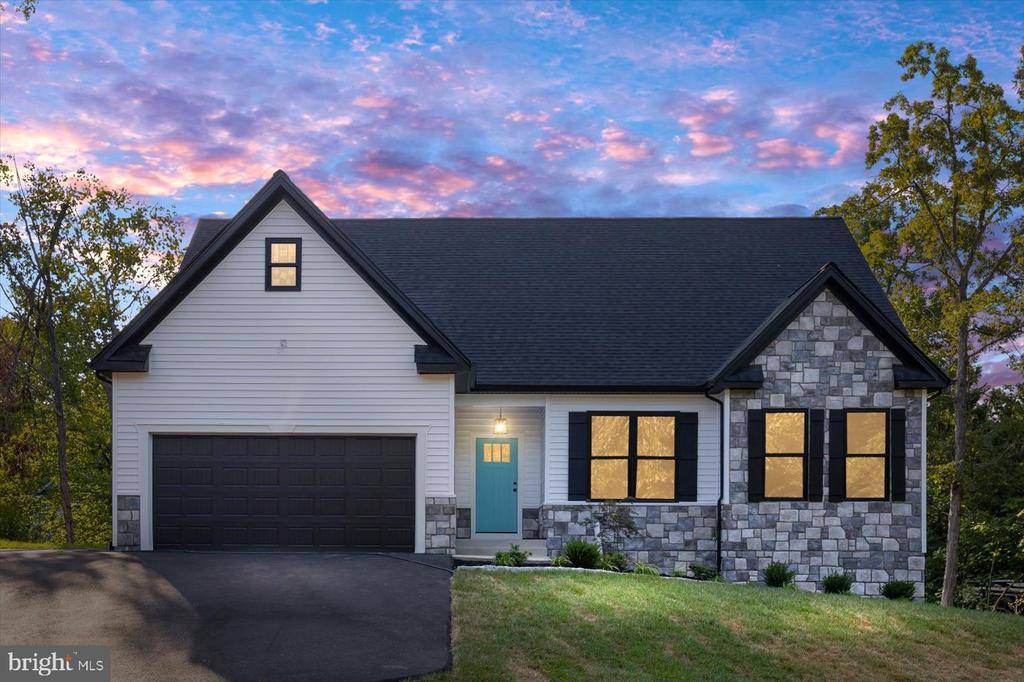 111 HUNTINGTON HILLS LANE