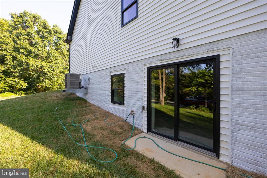 111 HUNTINGTON HILLS LANE