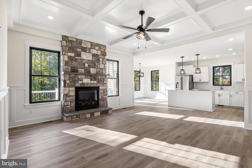 111 HUNTINGTON HILLS LANE