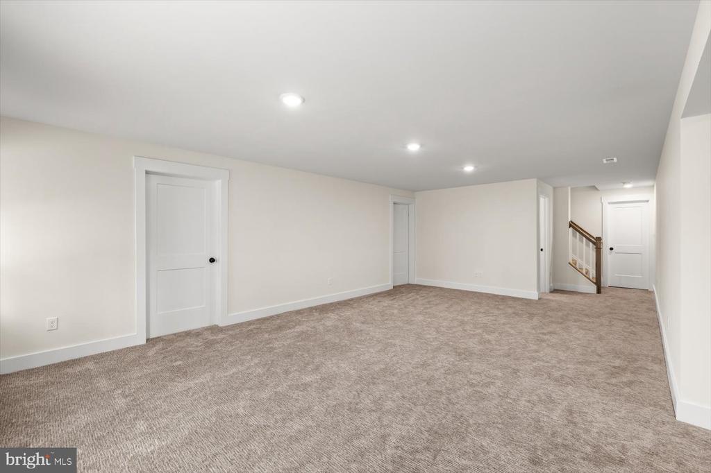 111 HUNTINGTON HILLS LANE