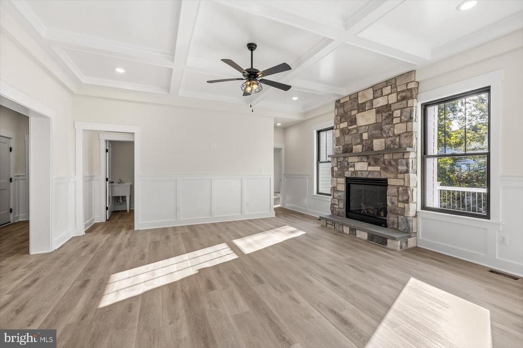111 HUNTINGTON HILLS LANE