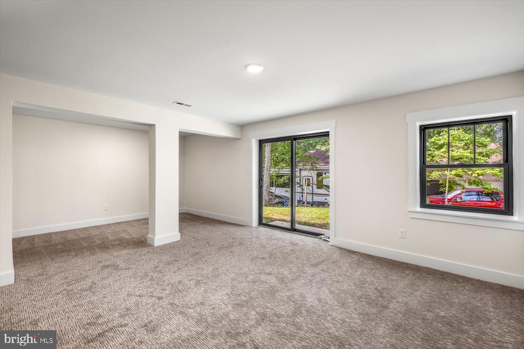111 HUNTINGTON HILLS LANE