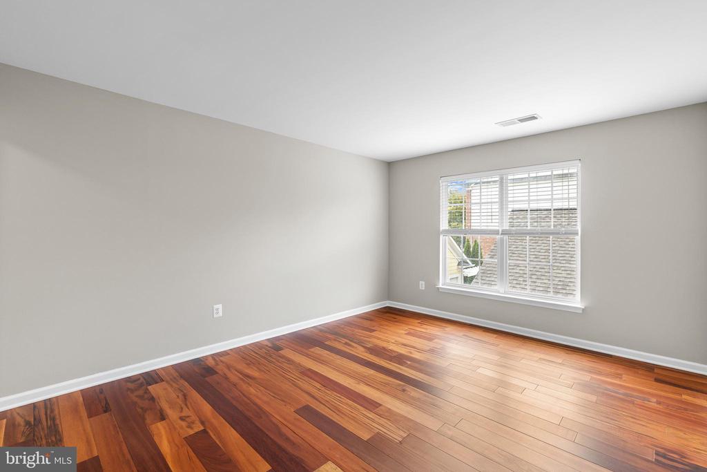1603 GAYLE TERRACE