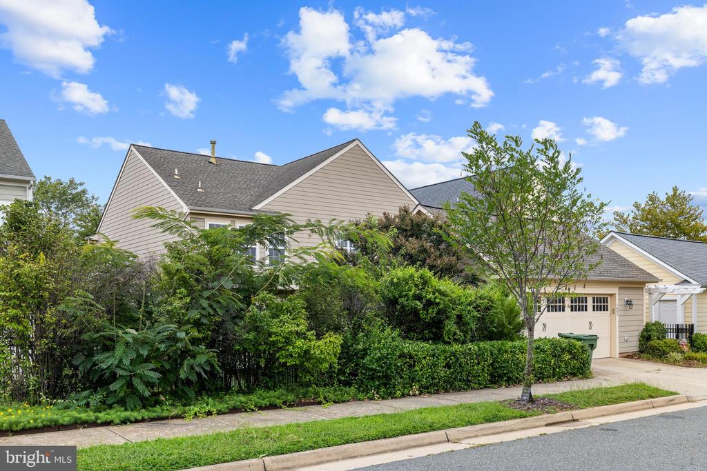 1603 GAYLE TERRACE