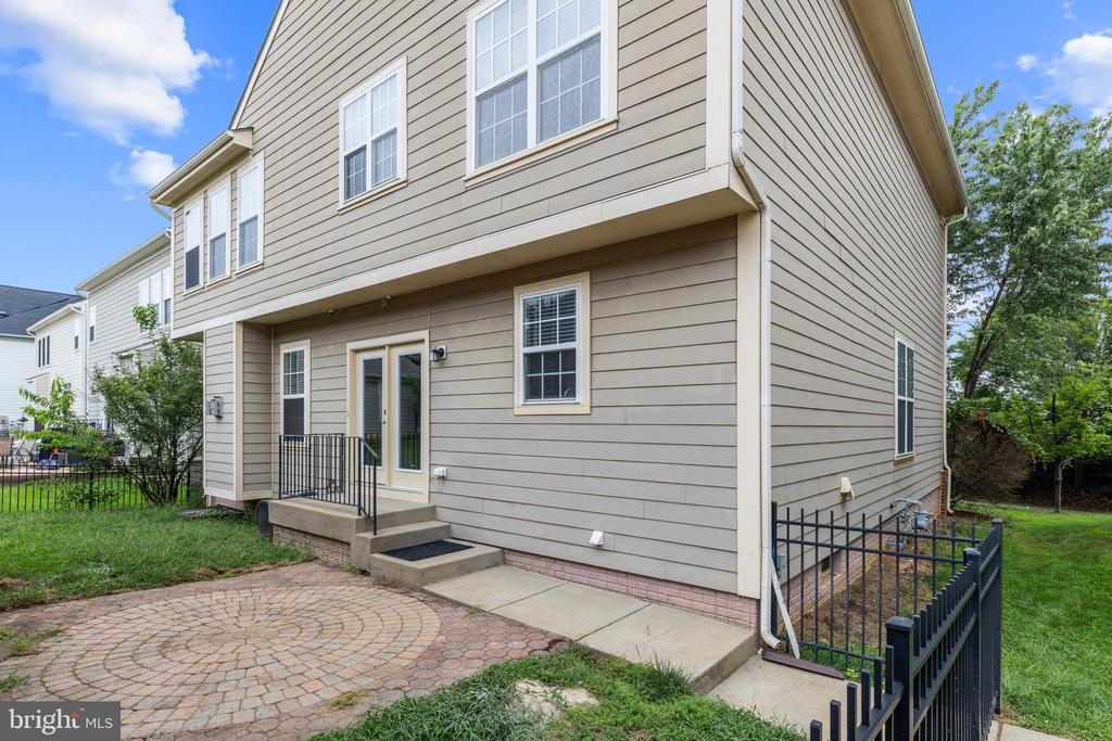 1603 GAYLE TERRACE