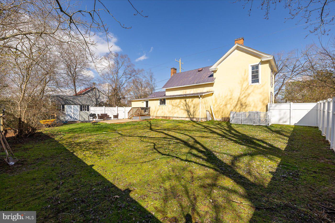 108 W Main St