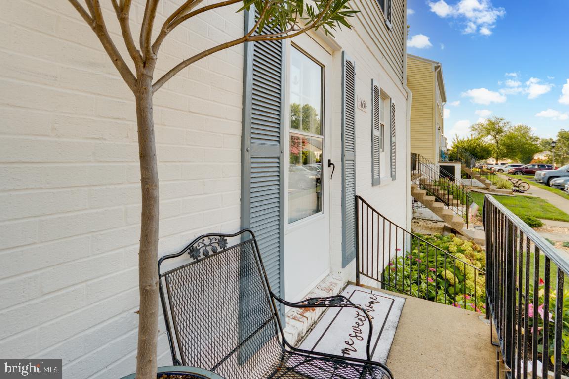 165 FAIRFIELD DRIVE C