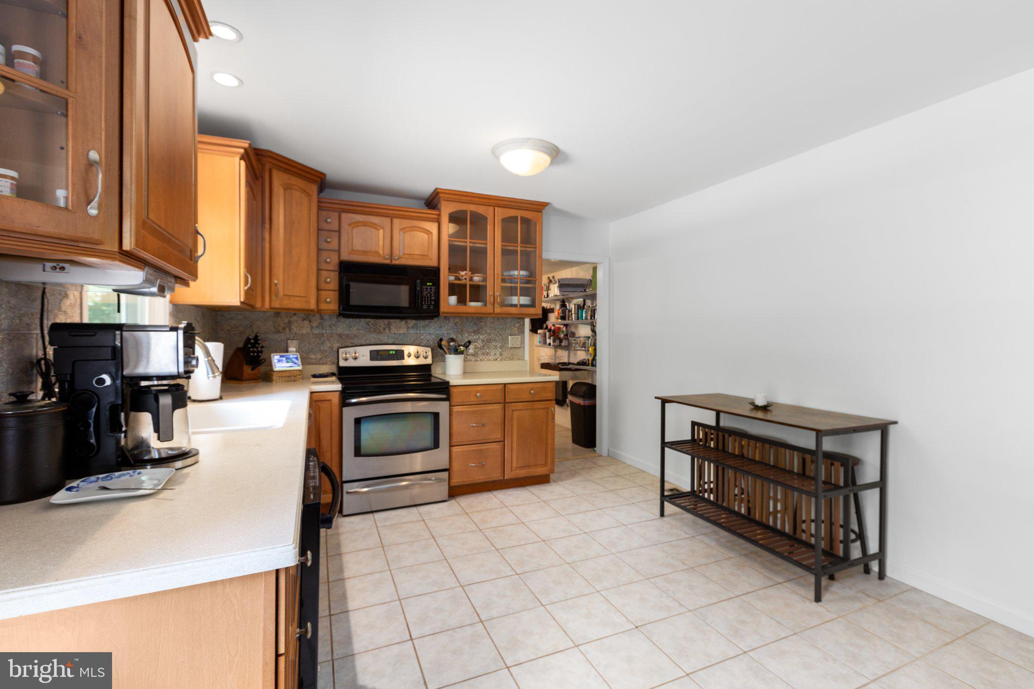 9058 Flora Ct