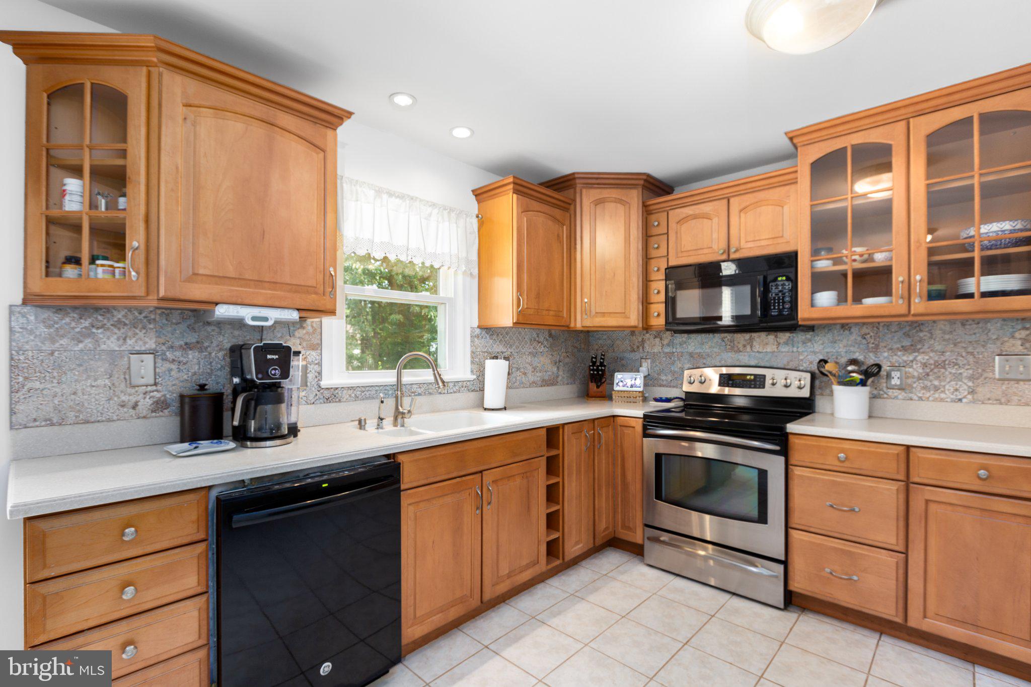 9058 Flora Ct