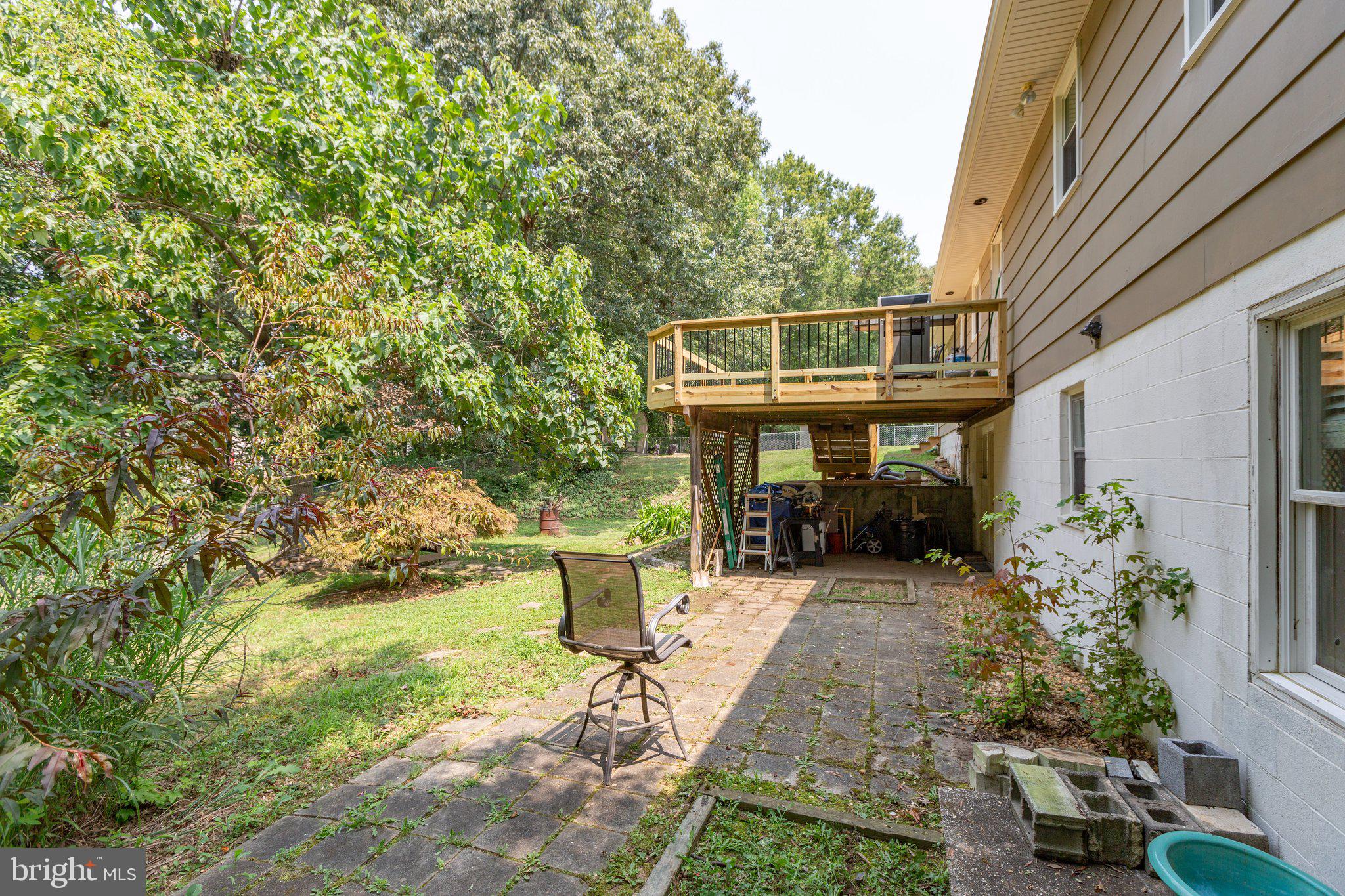 9058 Flora Ct
