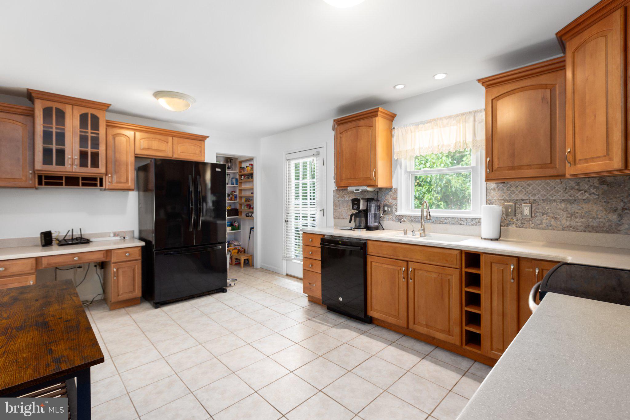 9058 Flora Ct