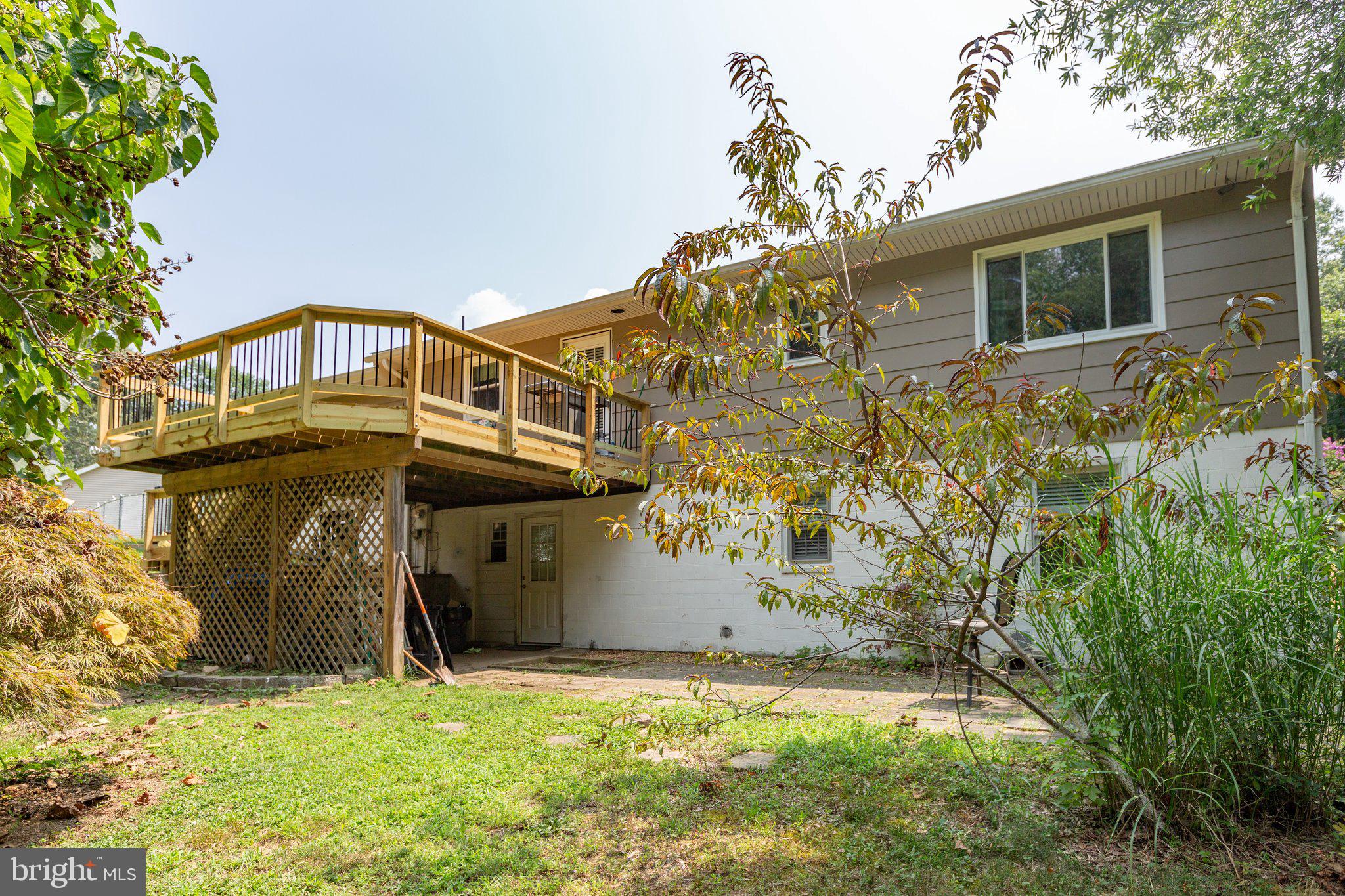 9058 Flora Ct