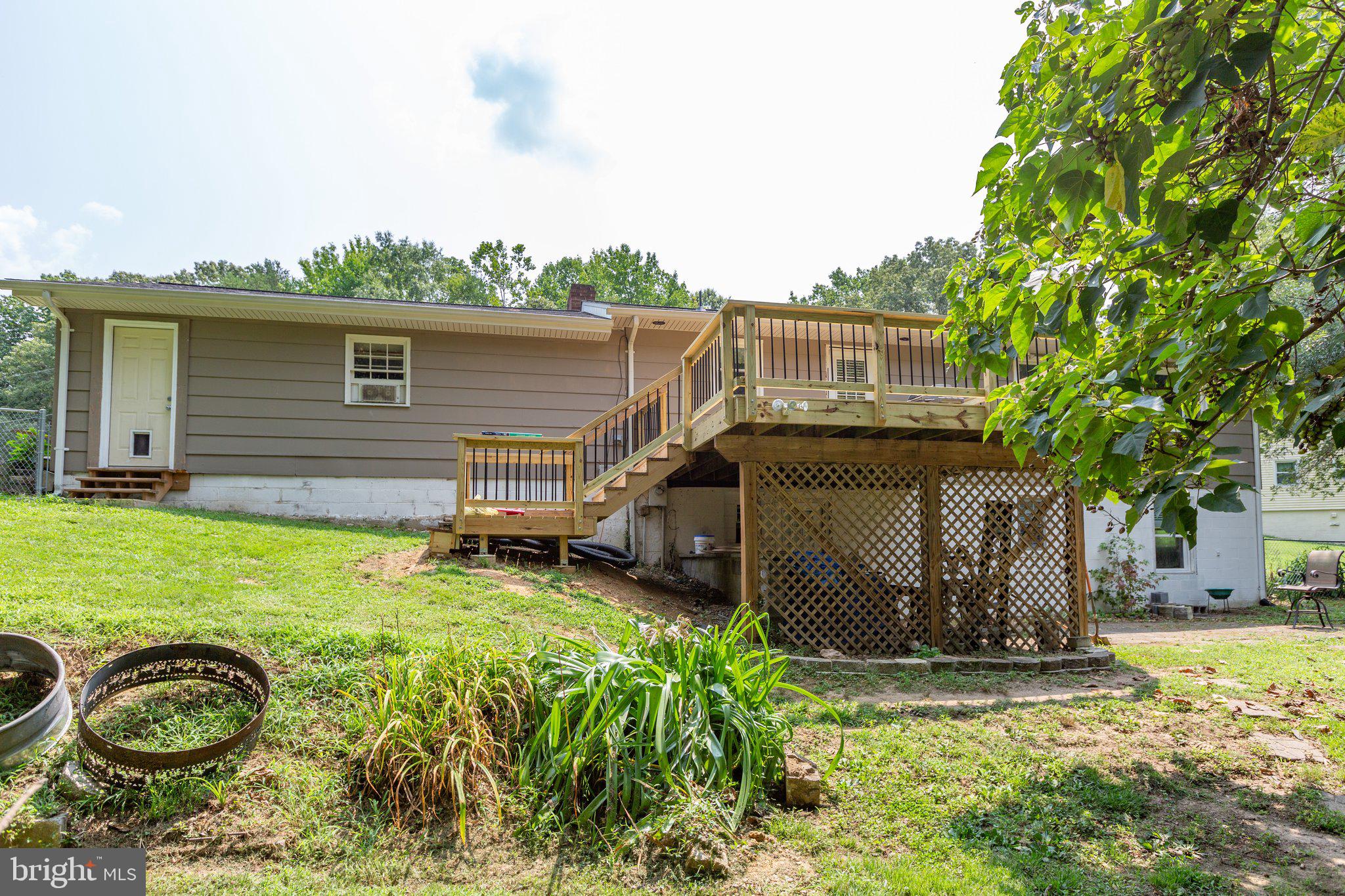 9058 Flora Ct