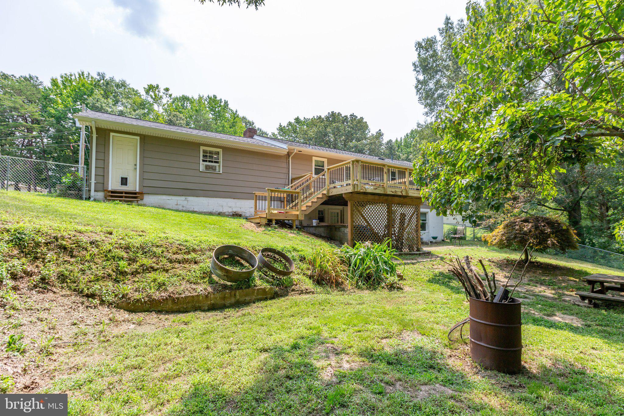 9058 Flora Ct