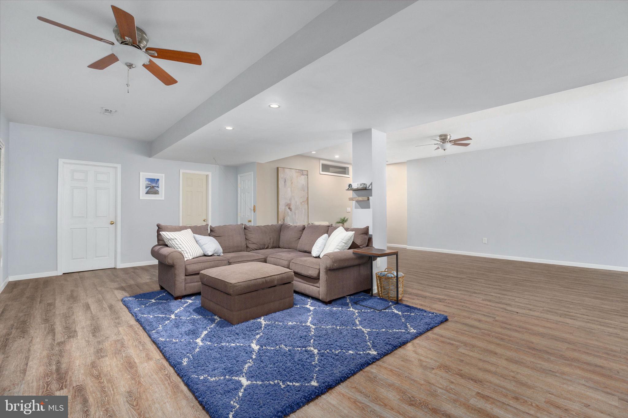7386 MONROE DRIVE