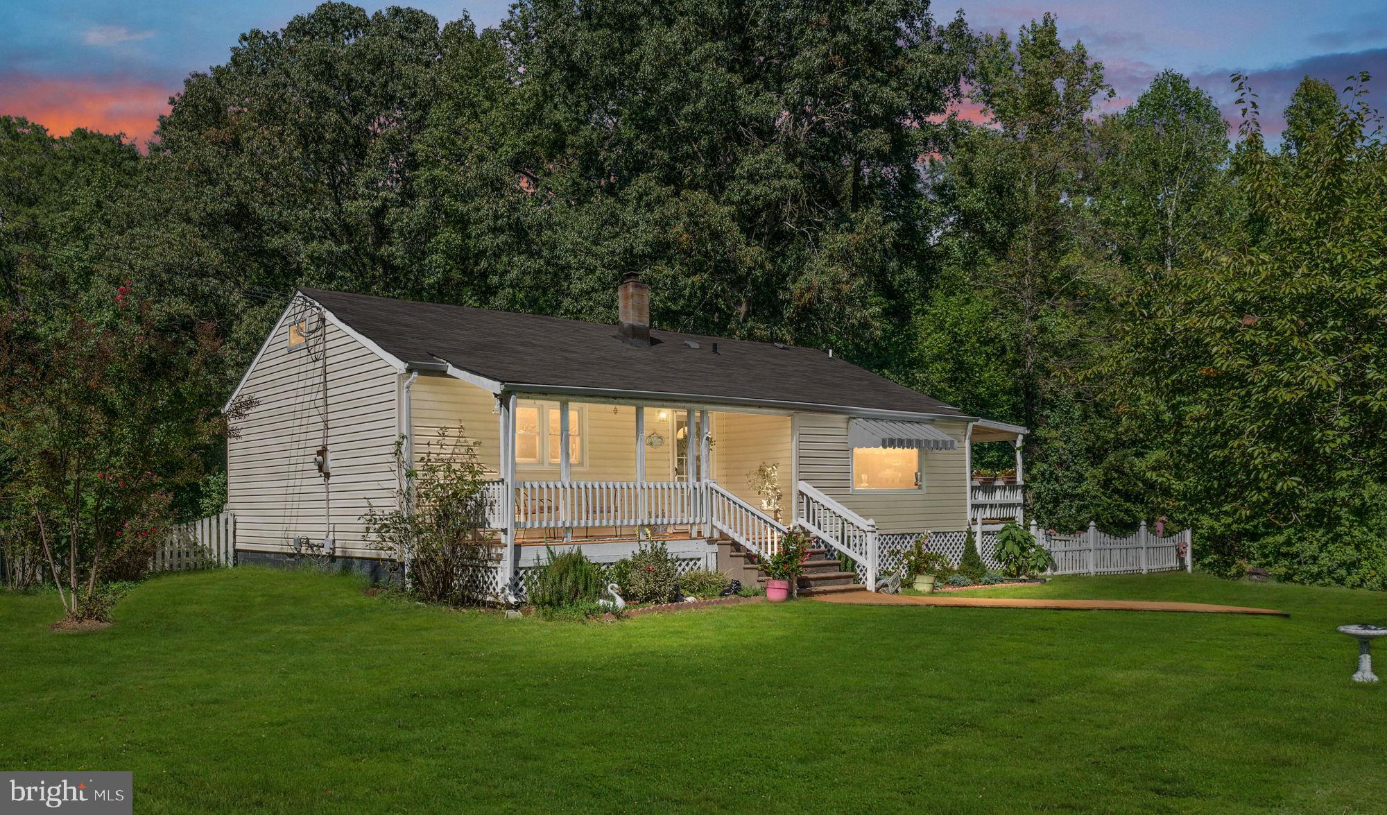 10208 WOODSIDE LANE