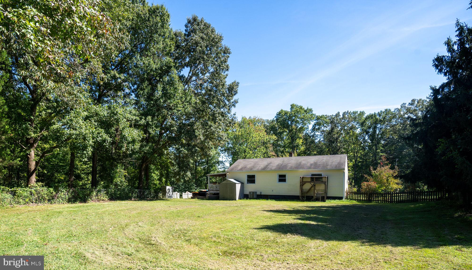 10208 WOODSIDE LANE