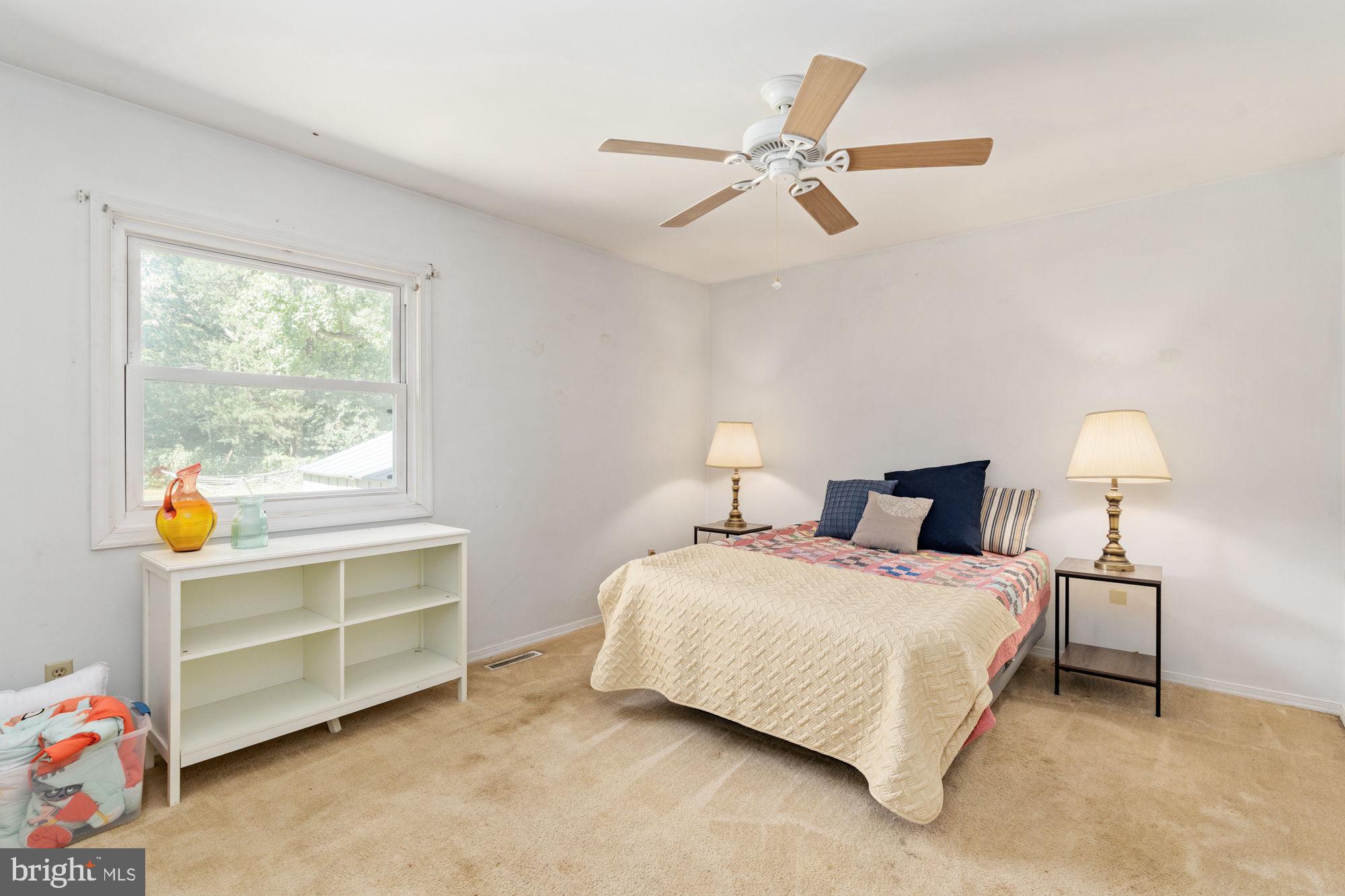10208 WOODSIDE LANE