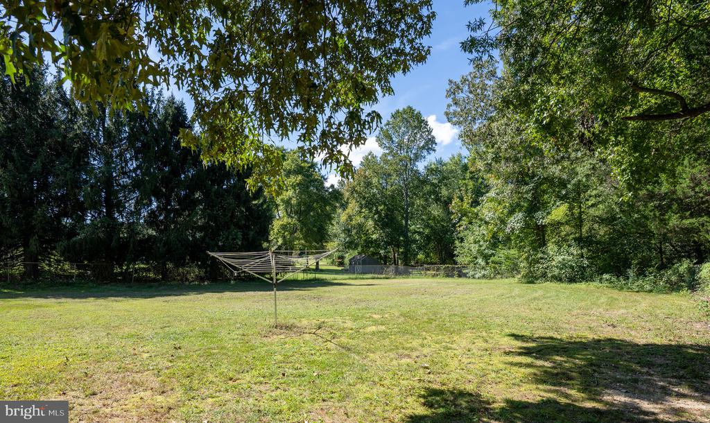 10208 WOODSIDE LANE