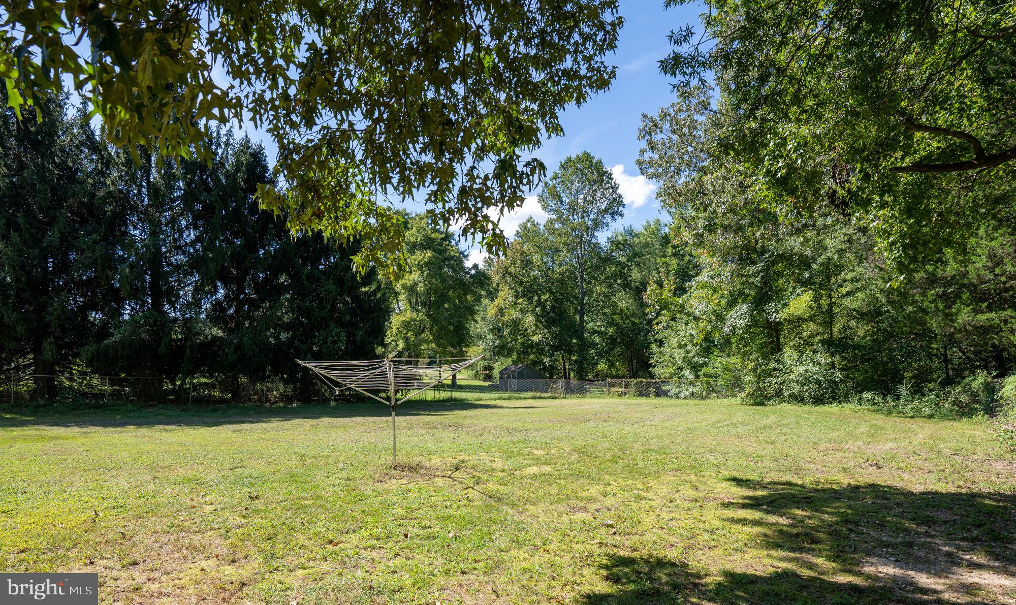10208 WOODSIDE LANE