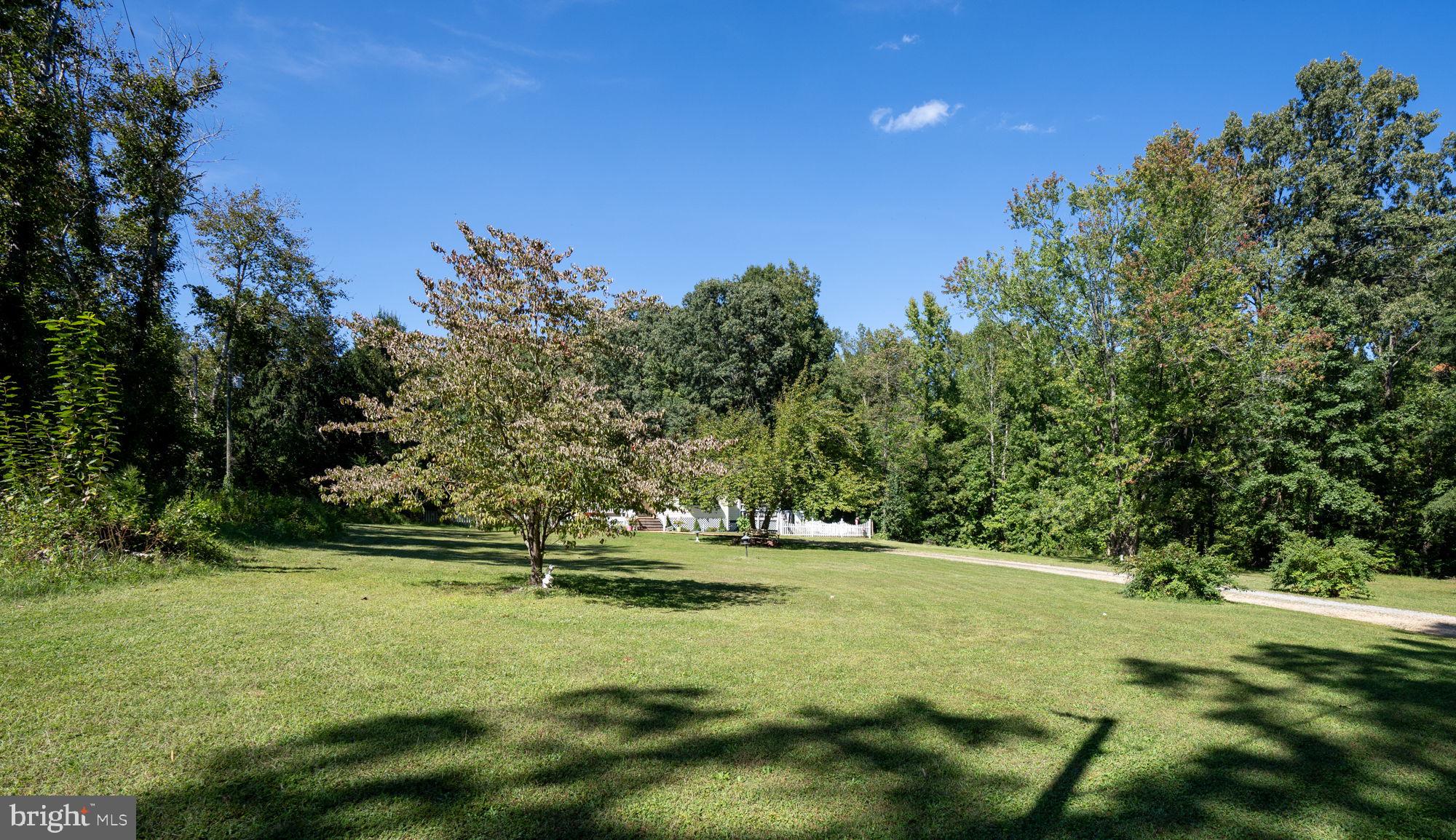 10208 WOODSIDE LANE
