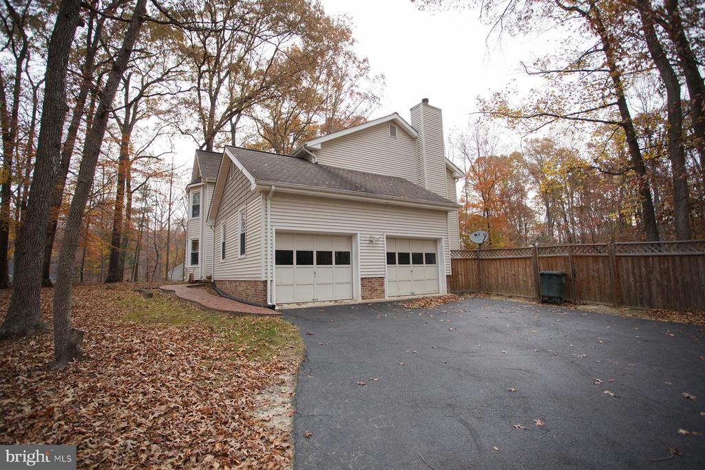 8391 MILLER PLACE