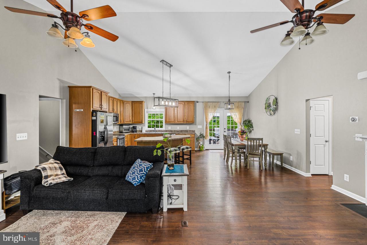 7386 MONROE DRIVE