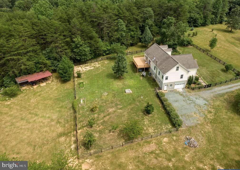 2409 Lindsay Rd