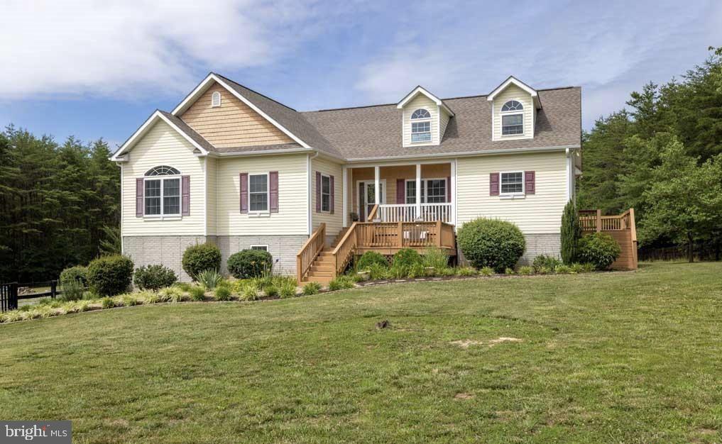 2409 Lindsay Rd