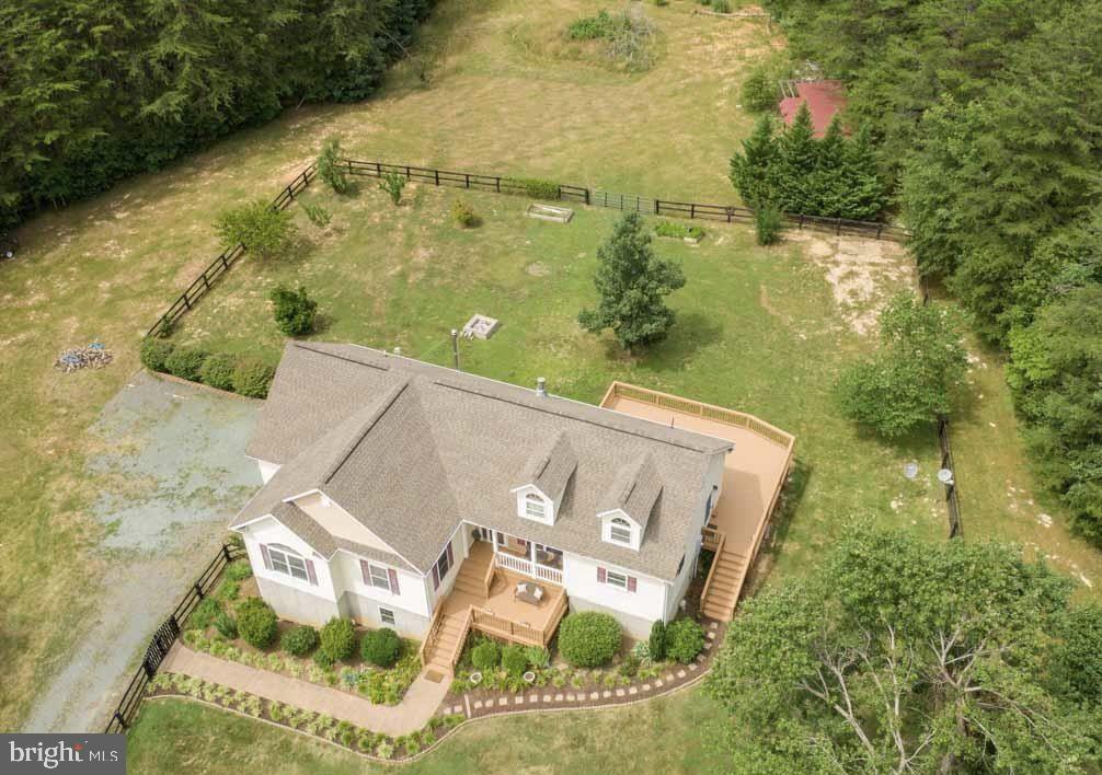 2409 Lindsay Rd