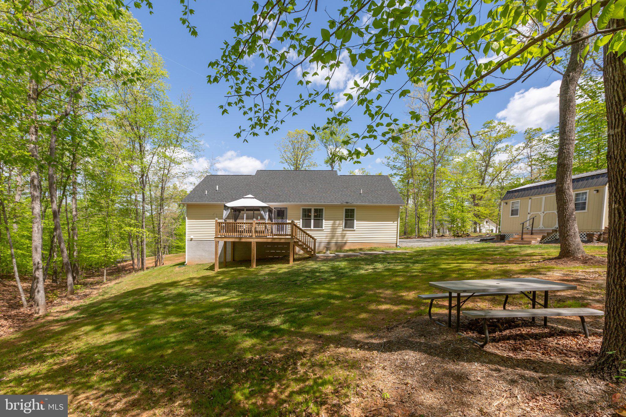 65 Goldenberry Ln