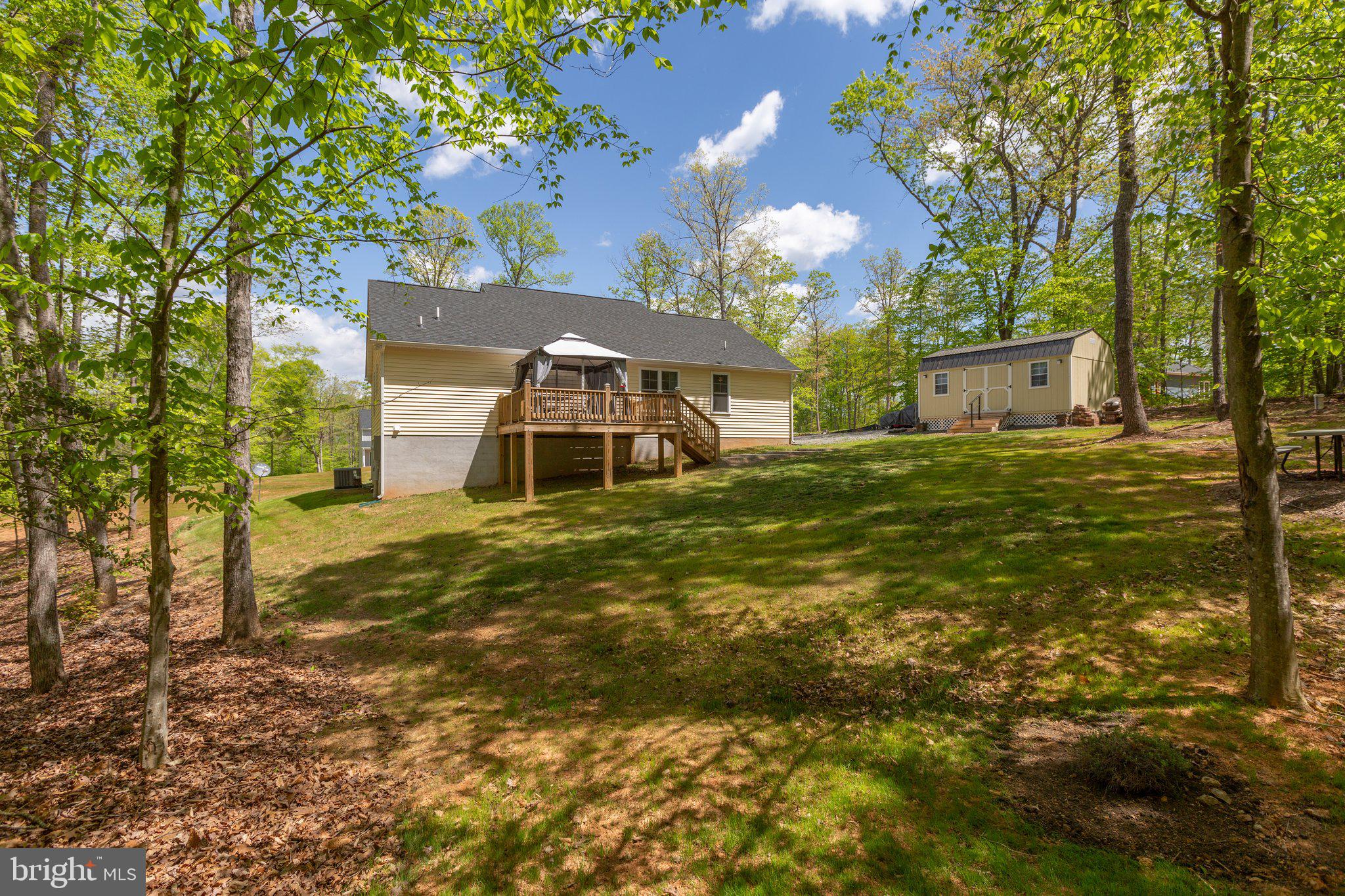 65 Goldenberry Ln