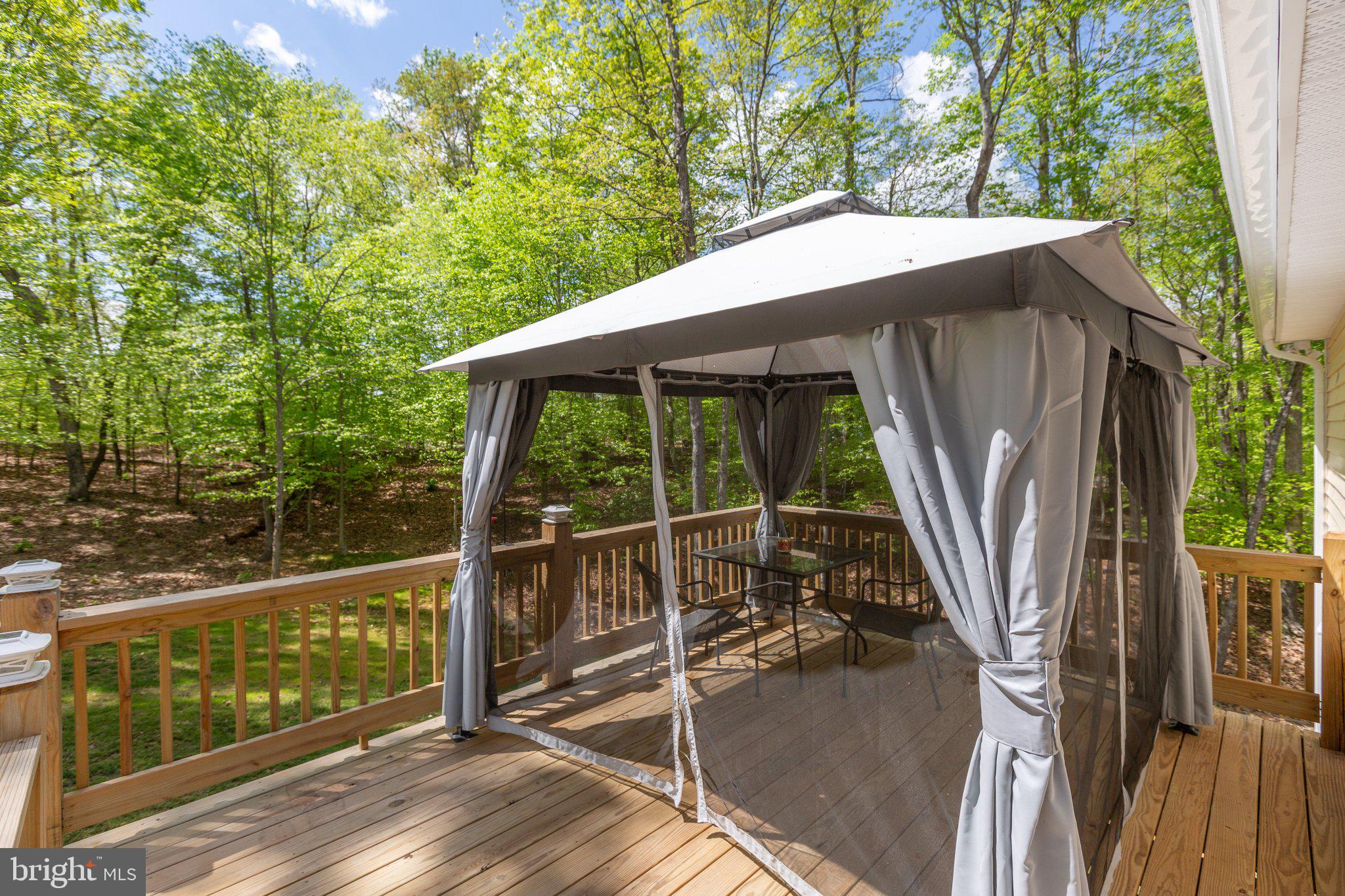 65 Goldenberry Ln