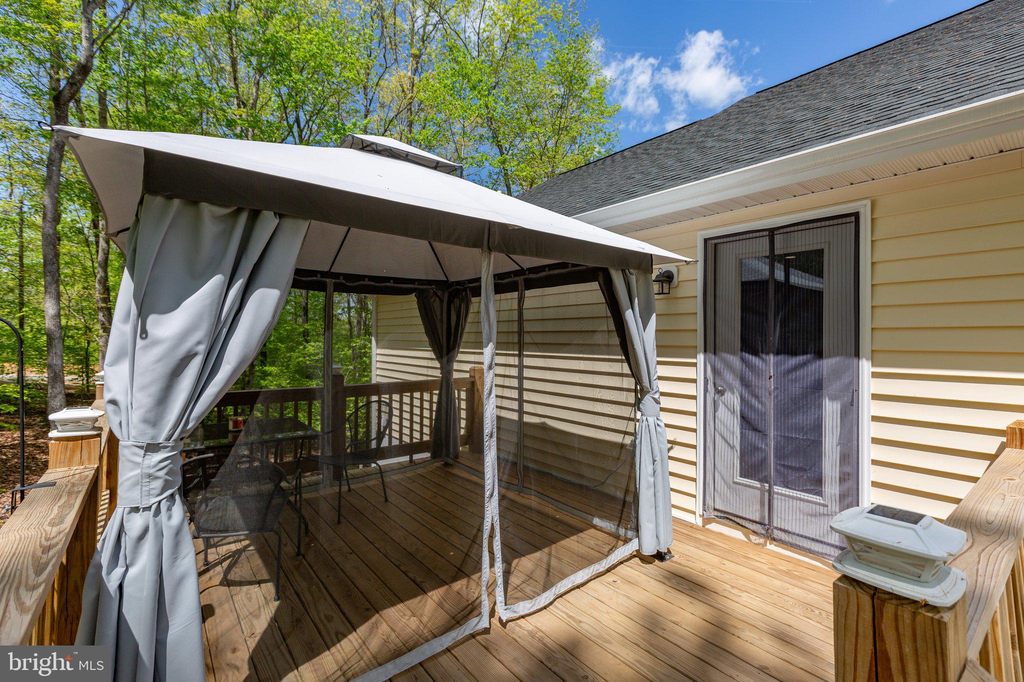 65 Goldenberry Ln