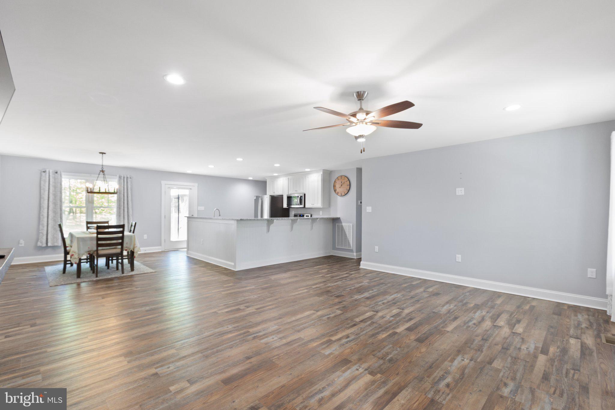65 Goldenberry Ln
