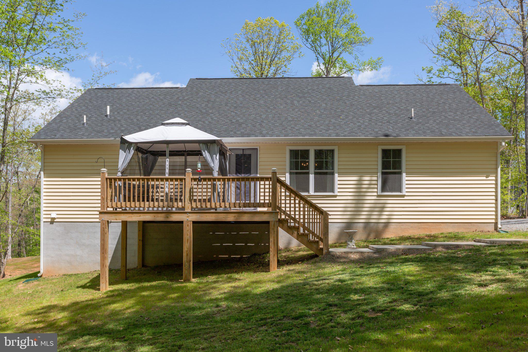 65 Goldenberry Ln