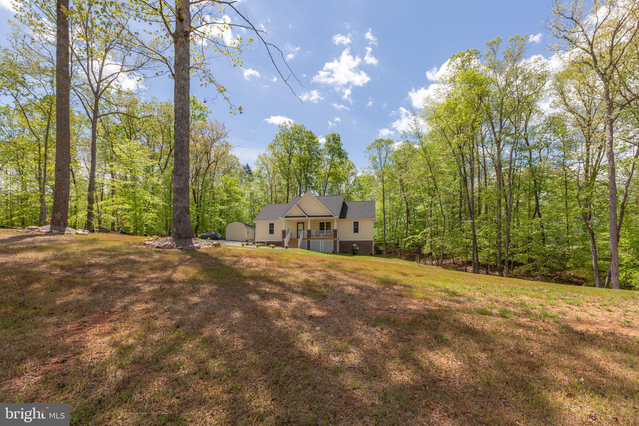 65 Goldenberry Ln