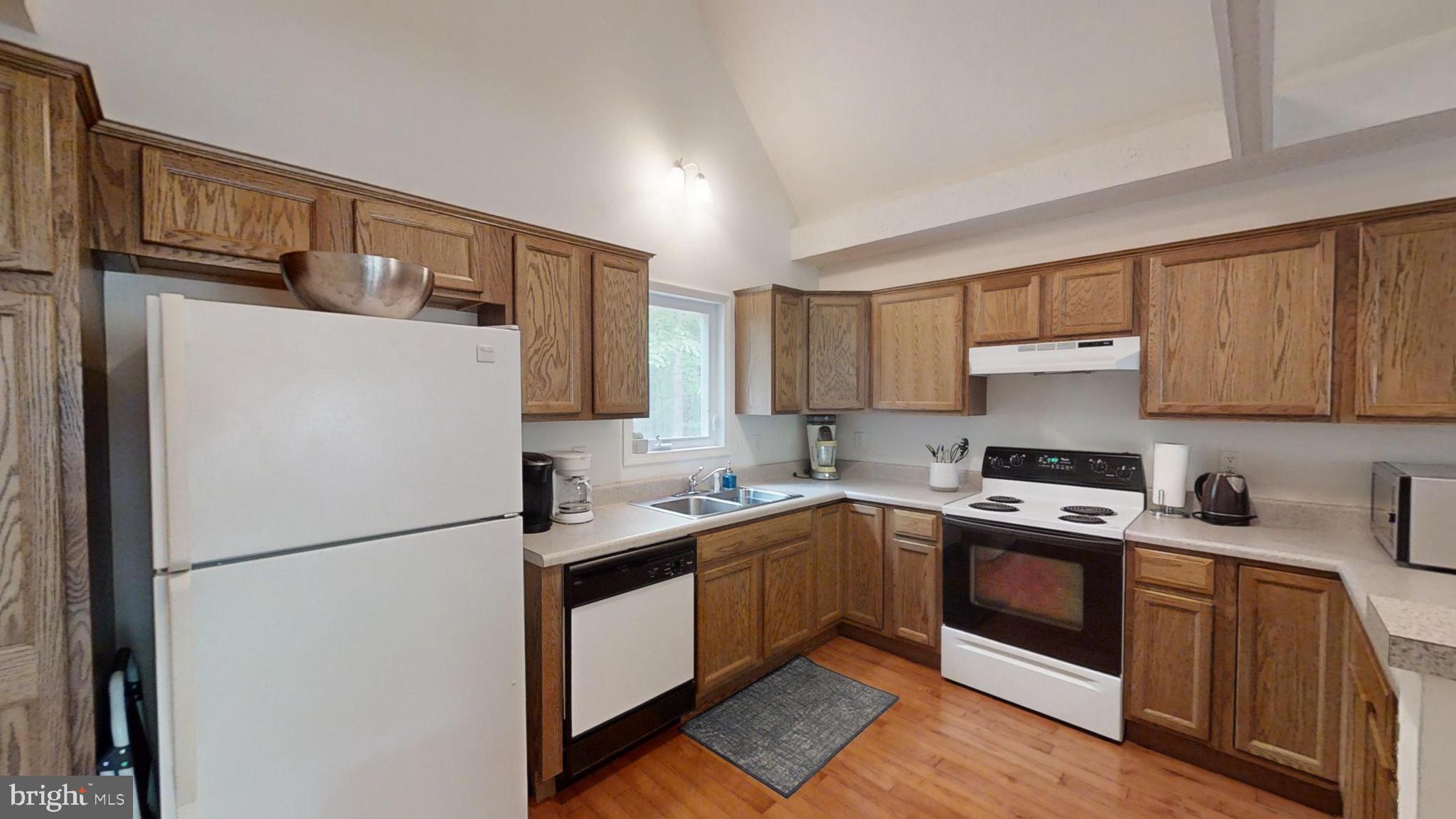 139 CATS PAW COURT