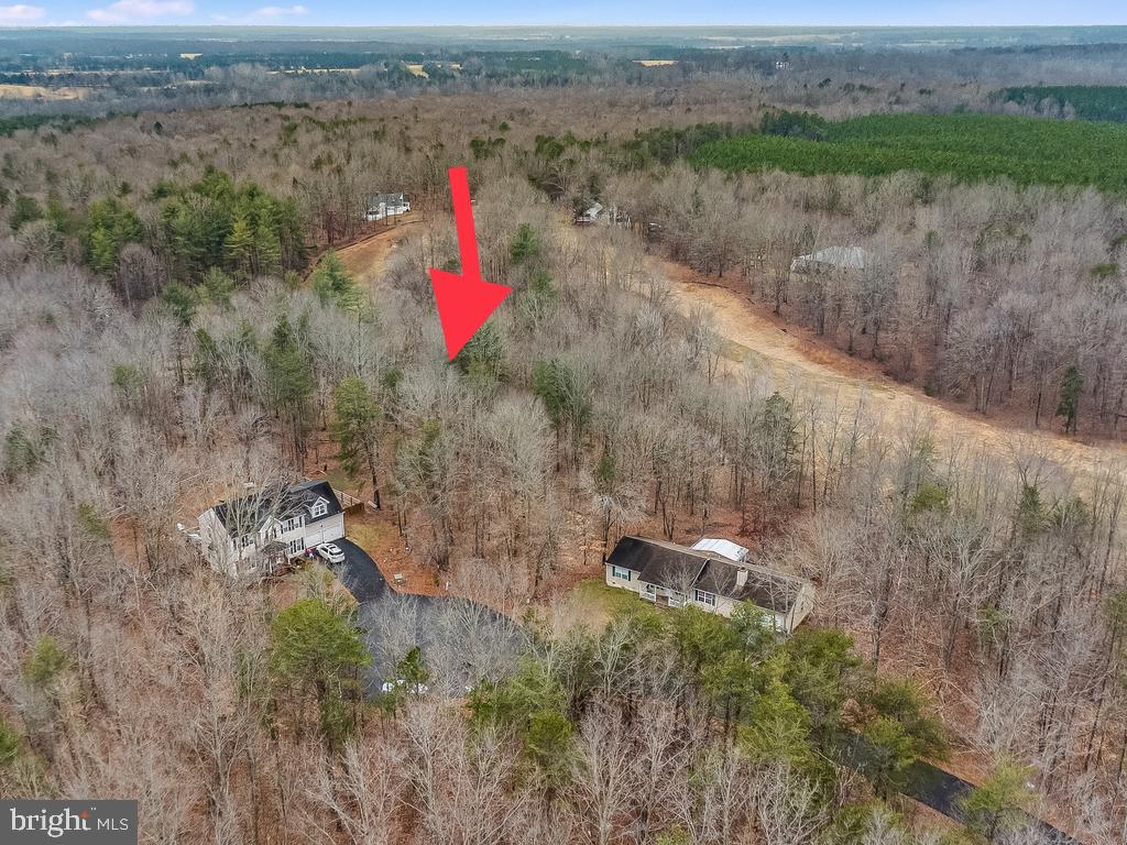 102 Oakmont Dr