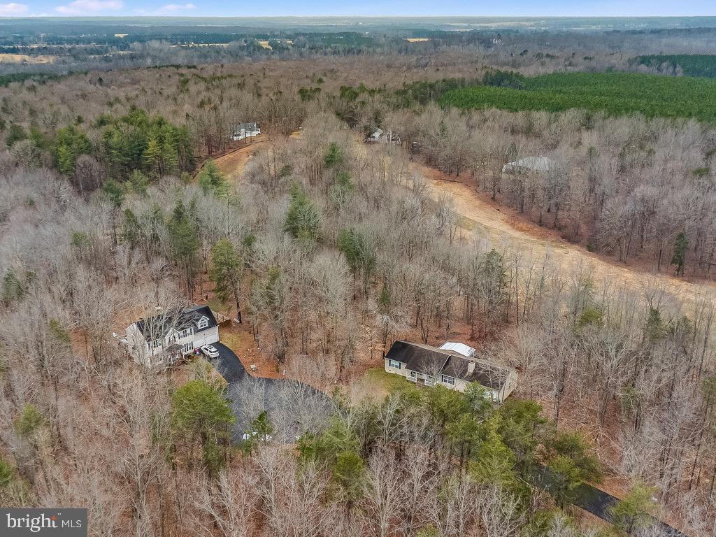 102 Oakmont Dr