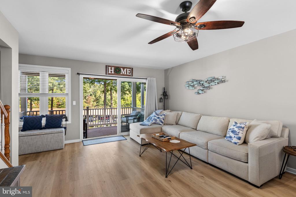 306 LAKE FRONT DRIVE