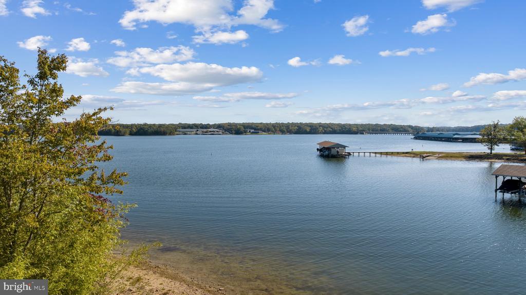 306 LAKE FRONT DRIVE