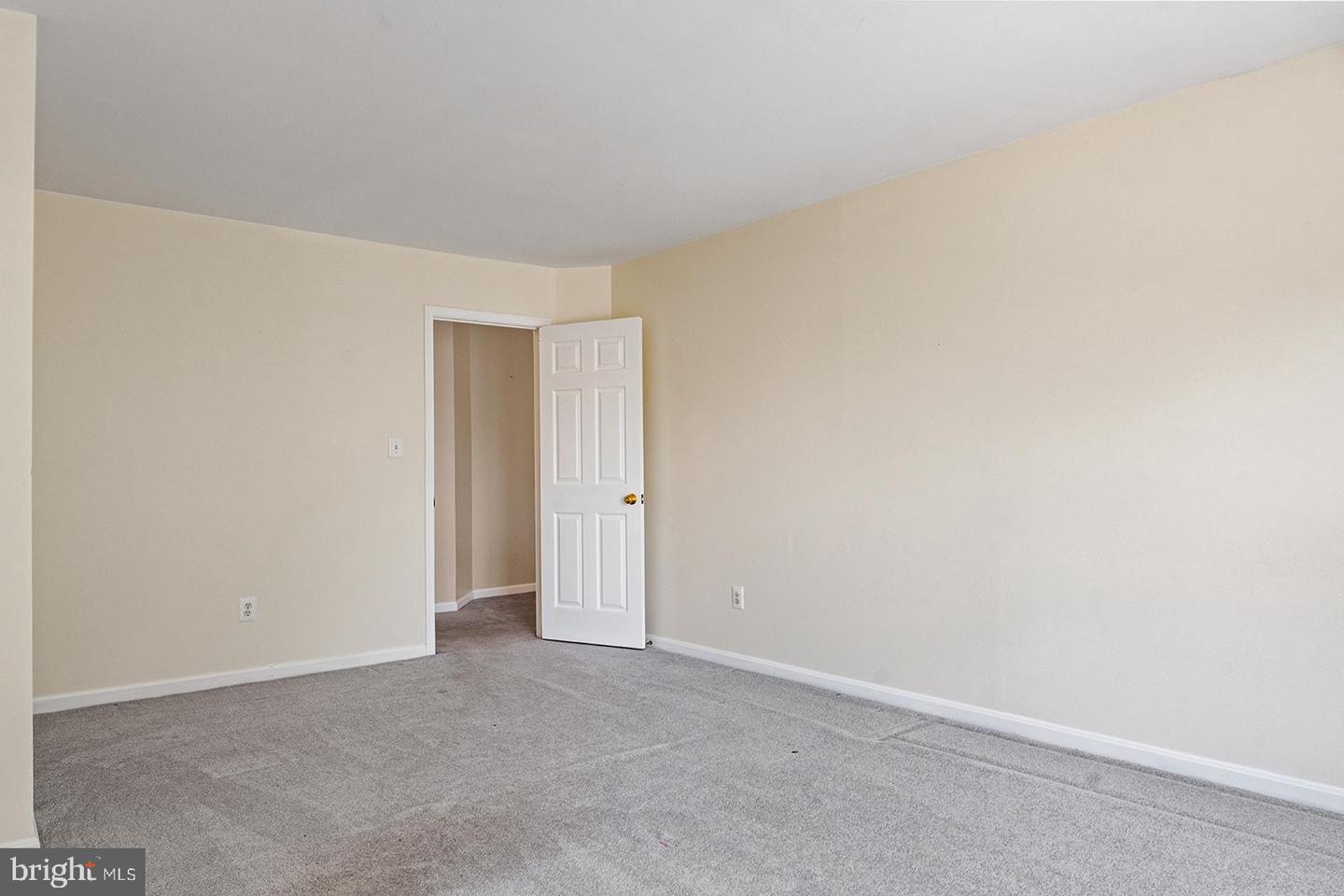 9315 E Carondelet Dr