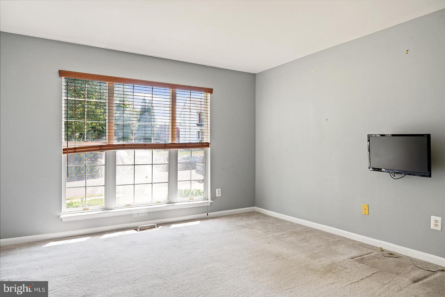 9315 E Carondelet Dr