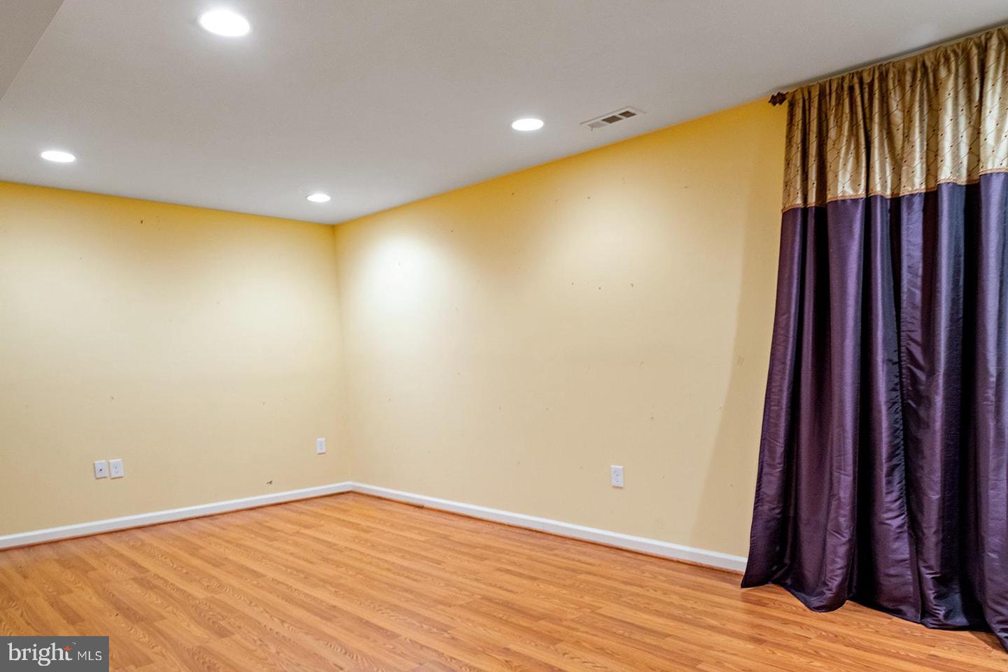 9315 E Carondelet Dr
